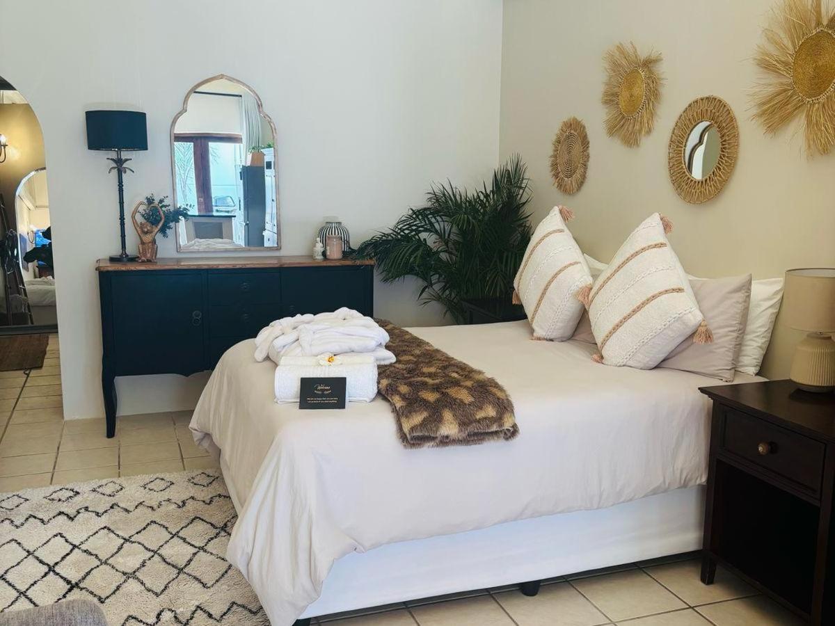 Bliss In The Bay Guesthouse Plettenberg Bay Bilik gambar